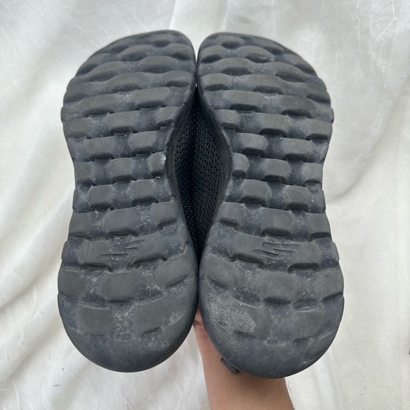 Skechers Gen 5 lightweight  Black Mesh Slip-Ons size 8 - Picture 5 of 6